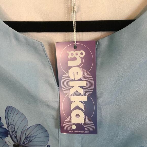 NWT Hekka Long Sky Blue Dress Flowers Butterflies Short Sleeve - Size Small - Picture 4 of 6